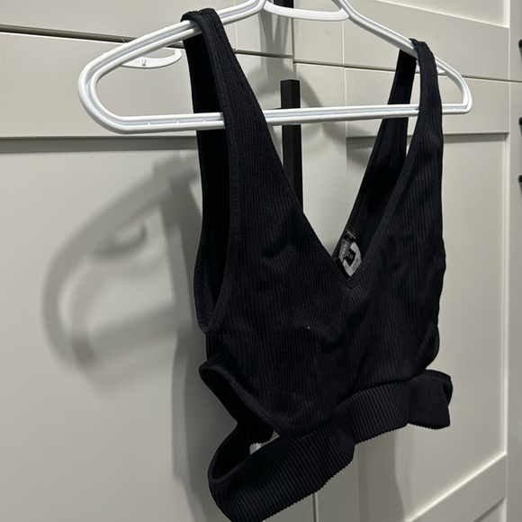 Dynamite cut out crop top - Picture 2 of 5